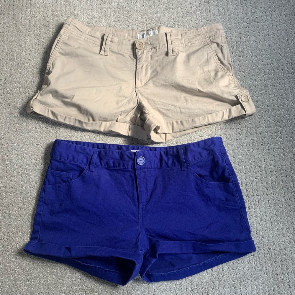 2️⃣ Forever 21 Cuffed Booty Short Shorts Size 4 Khaki Blue Cotton